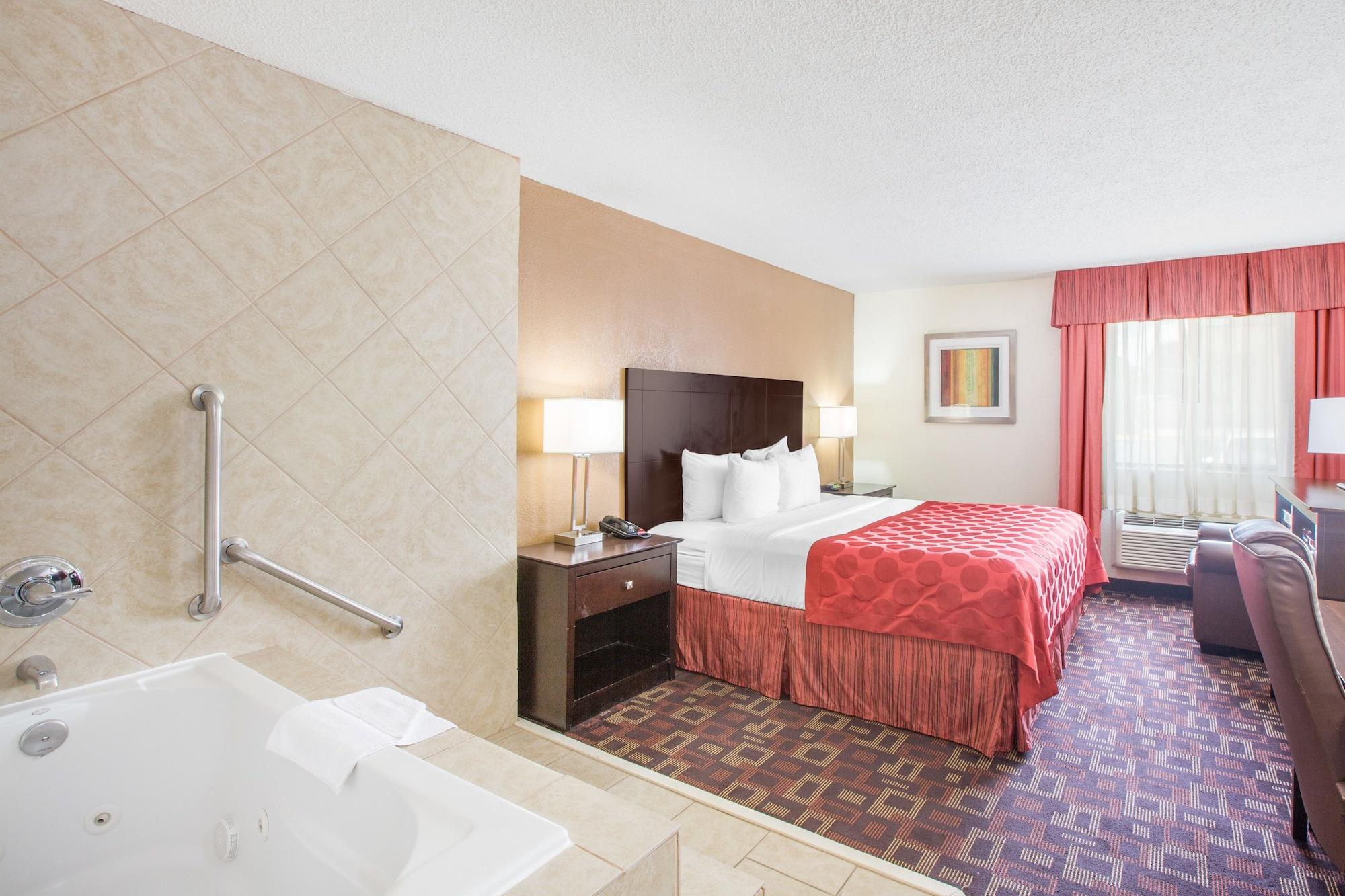 Sky Tree Hotels Tulsa Bagian luar foto